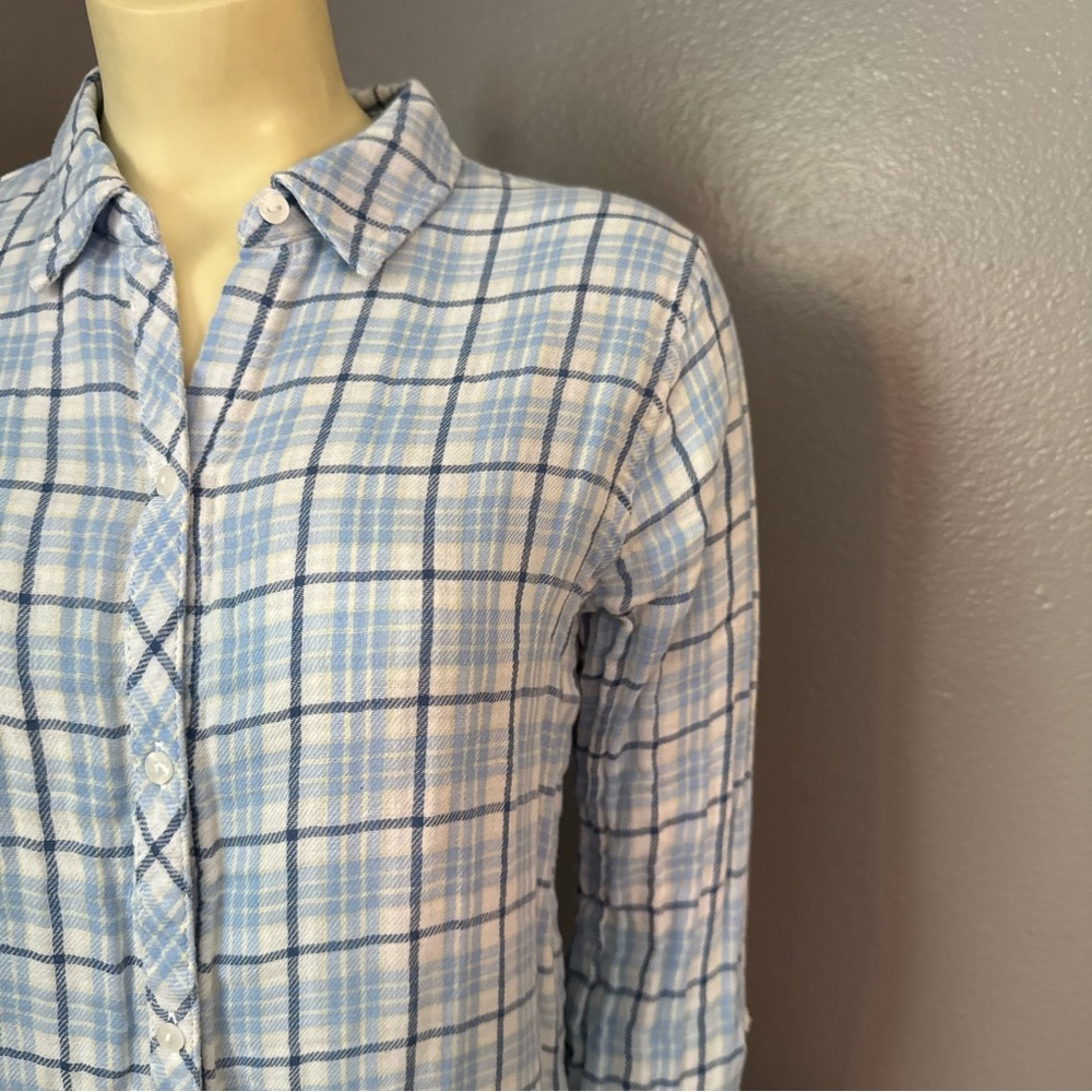 Croft & Barrow Blue Button Down Shirt - Picture 5 of 9